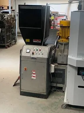 Our industrial media-shredding machine